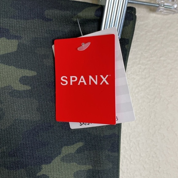 Spanx look at me now green camo leggings women’s large NWT - Picture 3 of 5